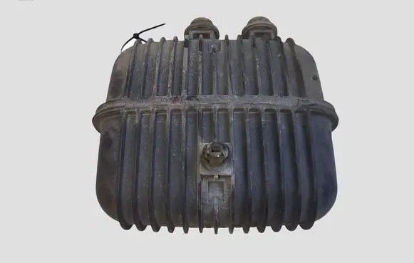 Audi A6 S6 C6 4F Vacuum air tank 8E0129955