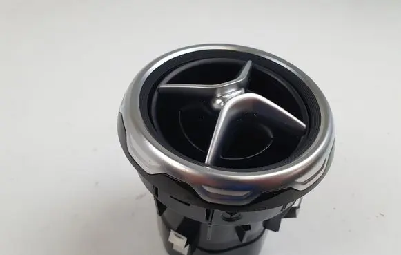 Mercedes-Benz GLA W156 Dash center air vent grill A1568300000