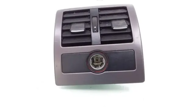 Rear air vent grill