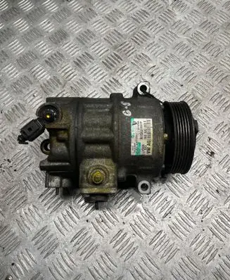 Volkswagen Golf V Air conditioning (A/C) compressor (pump) 1K0820859F