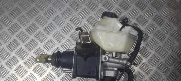 Mercedes-Benz E W211 Master brake cylinder 0204024105 A0004300312
