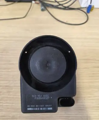 Audi Q7 4L Alarm system siren 1K0951605C F005V00327