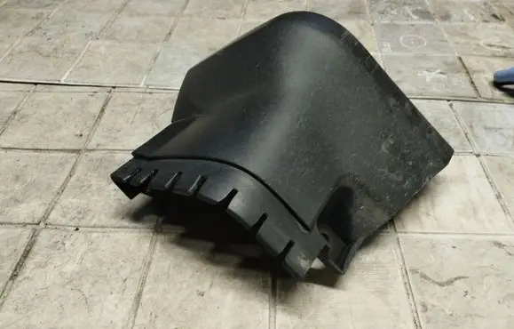 Audi A2 Side skirt rear trim 8Z0853579
