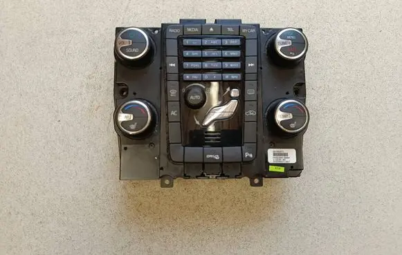 Volvo S60 Climate control unit 30795271 SN2000271067 M4223400060