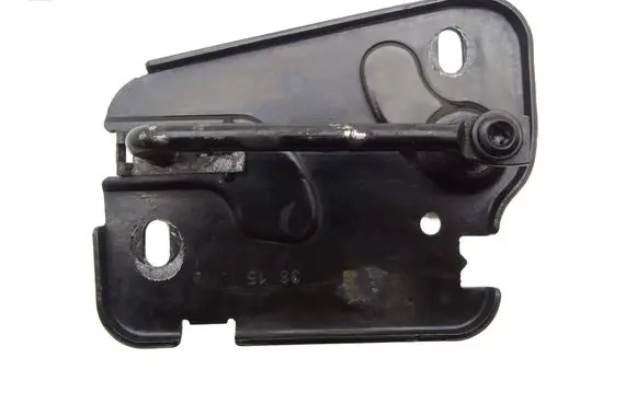 Audi A3 S3 8V Engine bonnet/hood lock/latch loop/hook 8V0823185B