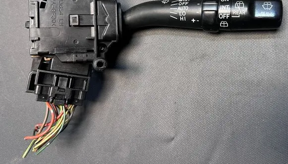 Toyota Avensis T250 Wiper control stalk 173654 8465205170 L99