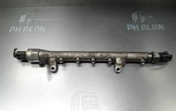 Volkswagen Golf VI Fuel main line pipe R03L125A 03L906054A