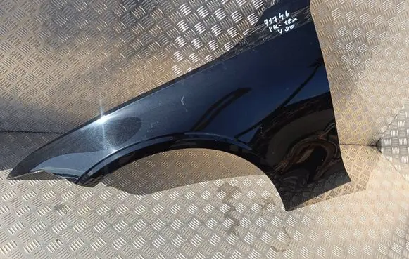 Volvo S90, V90 Fender