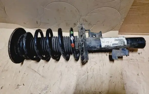 Volvo S60 Front shock absorber with coil spring 31323220 31323200