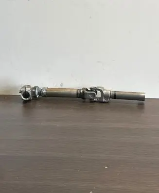 Toyota Avensis T270 Steering wheel axle