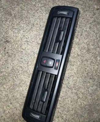 BMW 1 F20 F21 Dash center air vent grill 9207116 507892