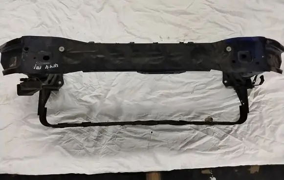 Ford Focus Front bumper cross member 1860770