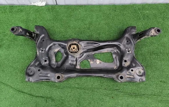 Volkswagen Golf VIII Front subframe 5WA199315F