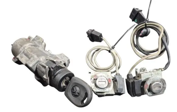 Engine ECU kit and lock set