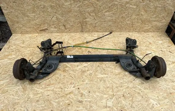Renault Clio IV Rear axle beam 555017983R 554303125R