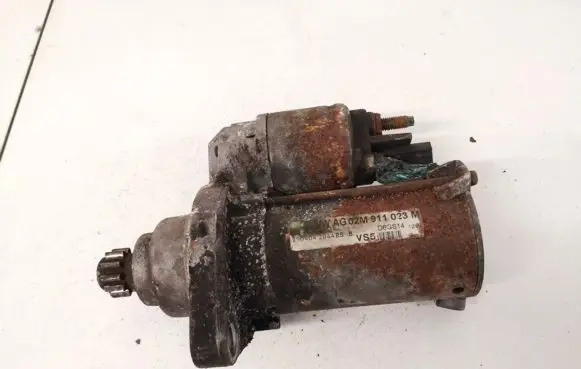 Volkswagen Golf V Starter motor 02m911023m