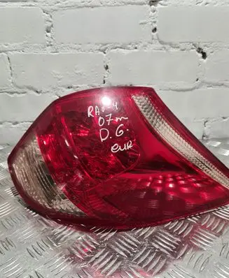 Toyota RAV 4 (XA30) Rear/tail lights