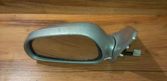 Front door electric wing mirror