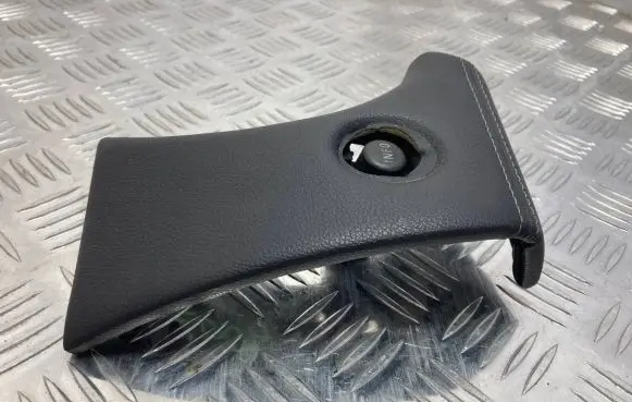 Peugeot 4007 Dashboard glove box trim GN21101760