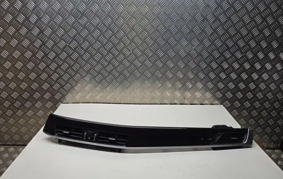 BMW X2 F39 Dash center air vent grill