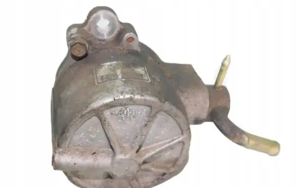 Mazda 323 F Vacuum pump X2T58171
