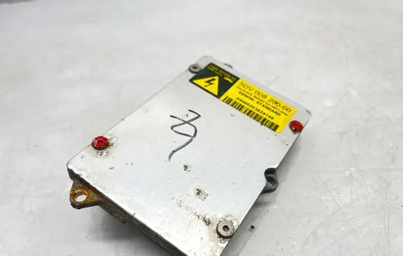 Mercedes-Benz E W211 Headlight ballast module Xenon 5DV00829000