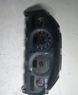 Volvo XC90 Speedometer (instrument cluster) 30746111
