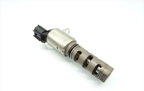 Lexus IS III XE30 Camshaft vanos timing valve 337010