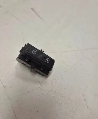 Volvo V60 Central locking switch button 31318989