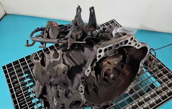 Toyota Corolla E120 E130 Manual 5 speed gearbox C608 IMPRK1483820