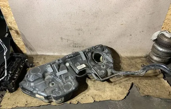 Mercedes-Benz E W213 Fuel tank A2134706100