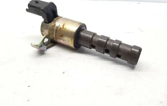Renault Scenic I Camshaft vanos timing valve 108674 nr8359