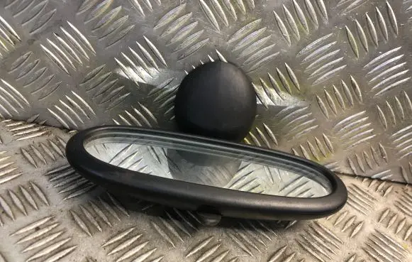 Mini One - Cooper R50 - 53 Rear view mirror (interior)