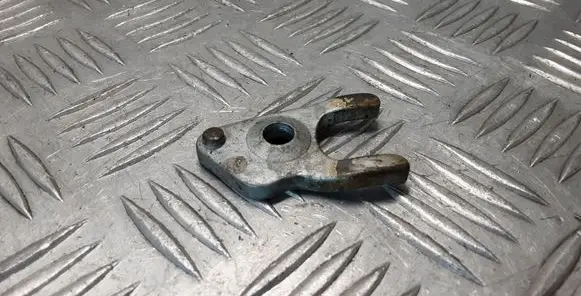 Ford Ranger Fuel Injector clamp holder 