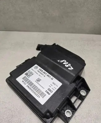 Volkswagen PASSAT B7 Hand brake control module 3AA907801G 18233201A GN00421560