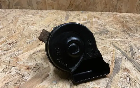 Mercedes-Benz E W212 Horn signal A046522