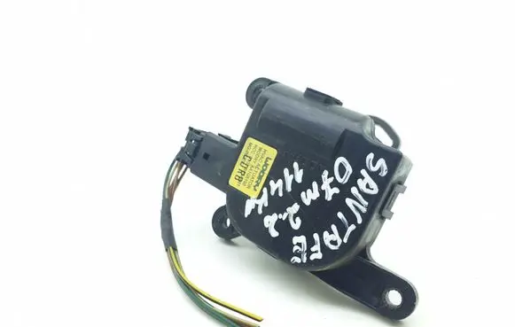 Hyundai Santa Fe Air flap motor/actuator AA1G5100