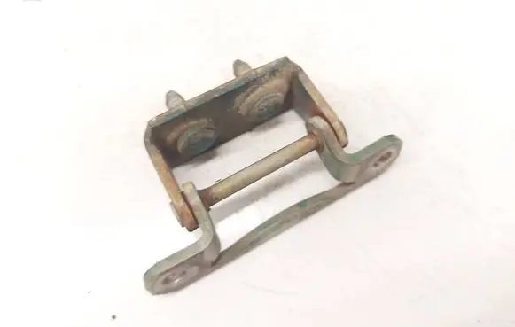 Subaru Forester SG Tailgate/trunk/boot hinge 