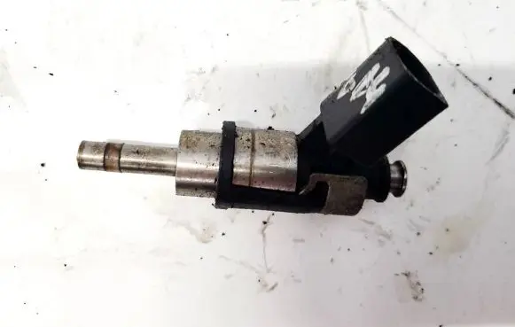 Audi A3 S3 8P Fuel injector 06d133036d