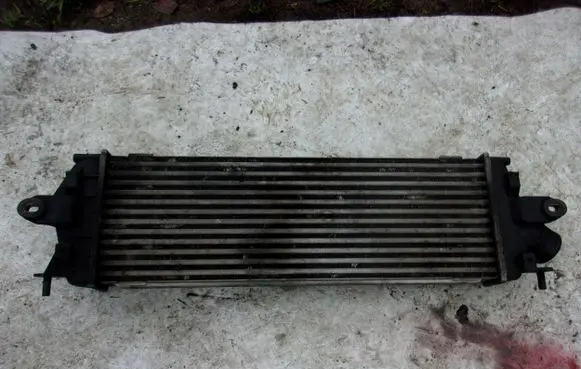 Mitsubishi Colt Front bumper upper radiator grill