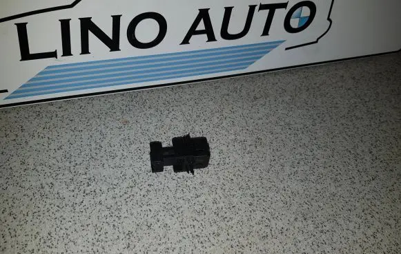 BMW 5 E39 Brake pedal sensor switch 61318072647