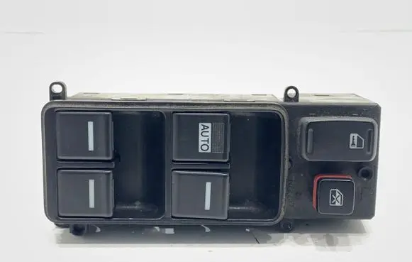 Honda Accord Electric window control switch C8H-HA4G-F52