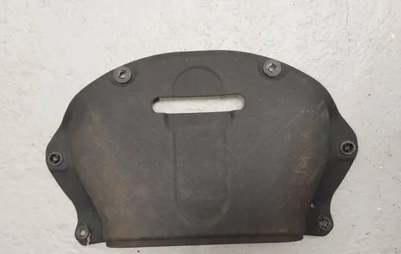 KIA Sportage Engine splash shield/under tray 