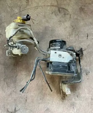 Volkswagen Golf IV ABS Pump 10020804202