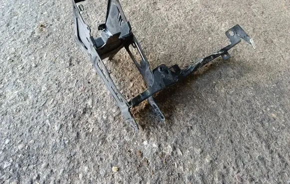 BMW 4 F36 Gran coupe Headlight/headlamp mounting bracket 7308803 10268110