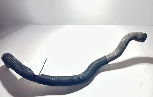 Volvo XC90 Intercooler hose/pipe
