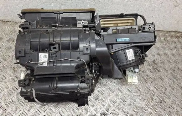 Toyota Avensis T270 Interior heater climate box assembly 8705002A00 8713002321 2J0416108M65