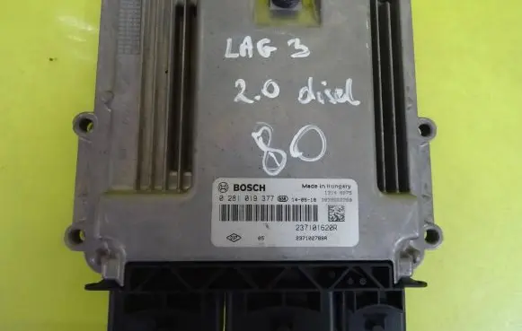 Renault Laguna III Engine control unit/module 0281019377