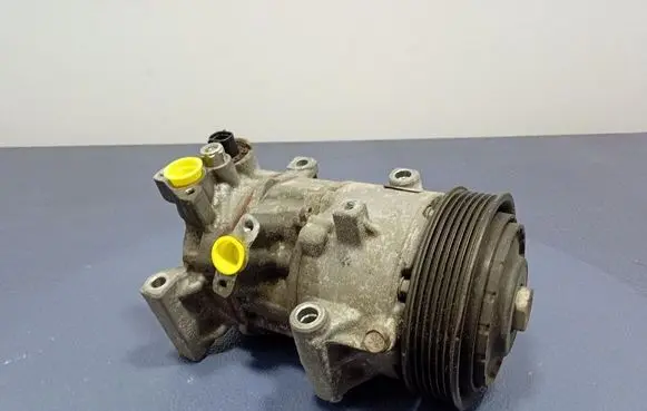 Toyota Auris E180 Air conditioning (A/C) compressor (pump) 4472806583