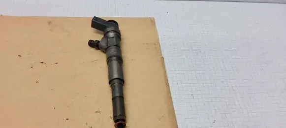 BMW X3 E83 Fuel injector 0445110 7793836 151458527